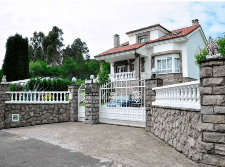 Naveces Xiral