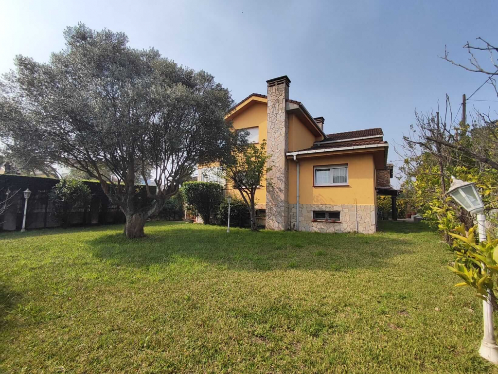 Chalet independiente en Salinas