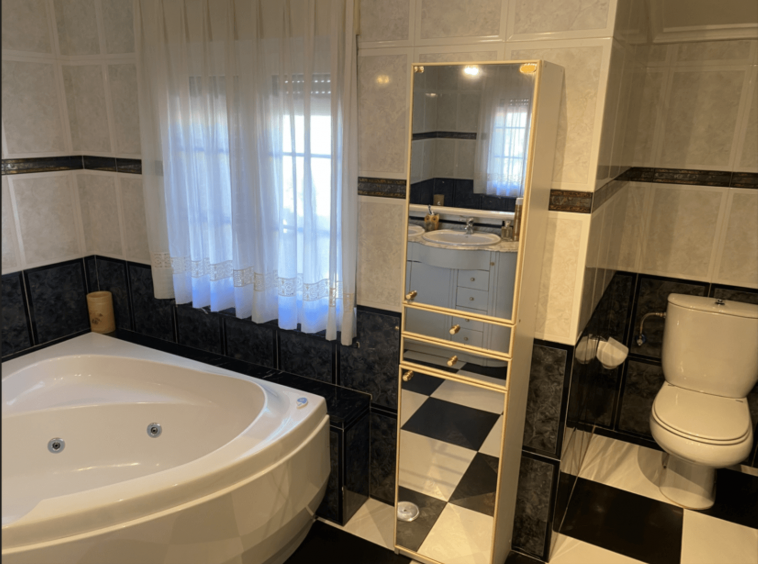 Chalet independiente en Salinas