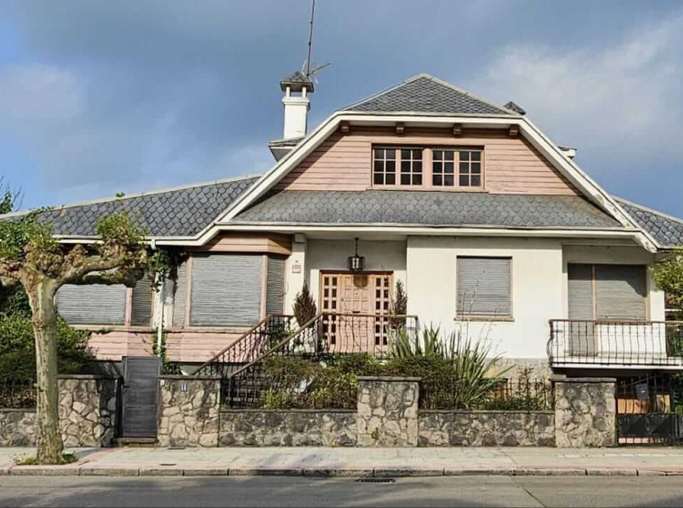 Chalet en Salinas