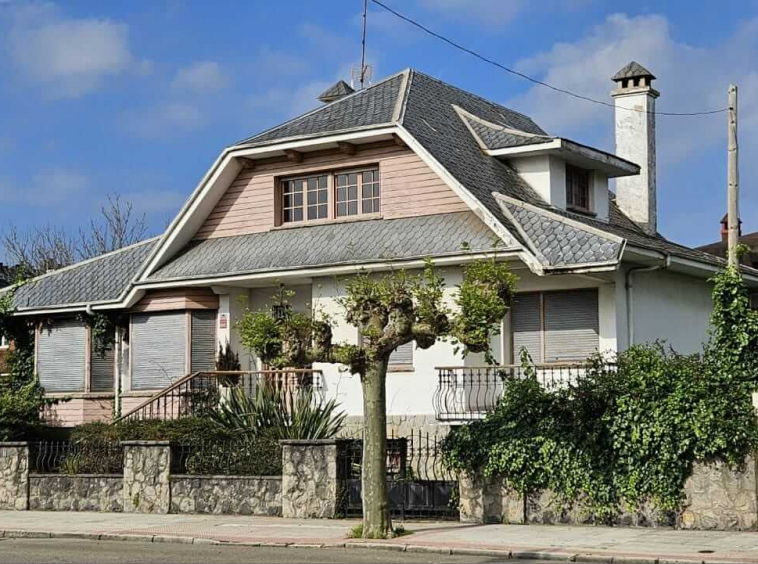 Chalet en Salinas