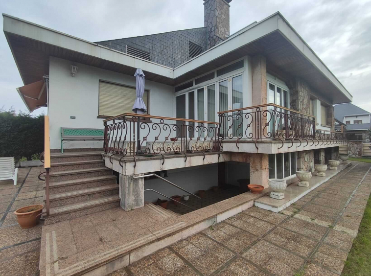 Chalet independiente en Salinas
