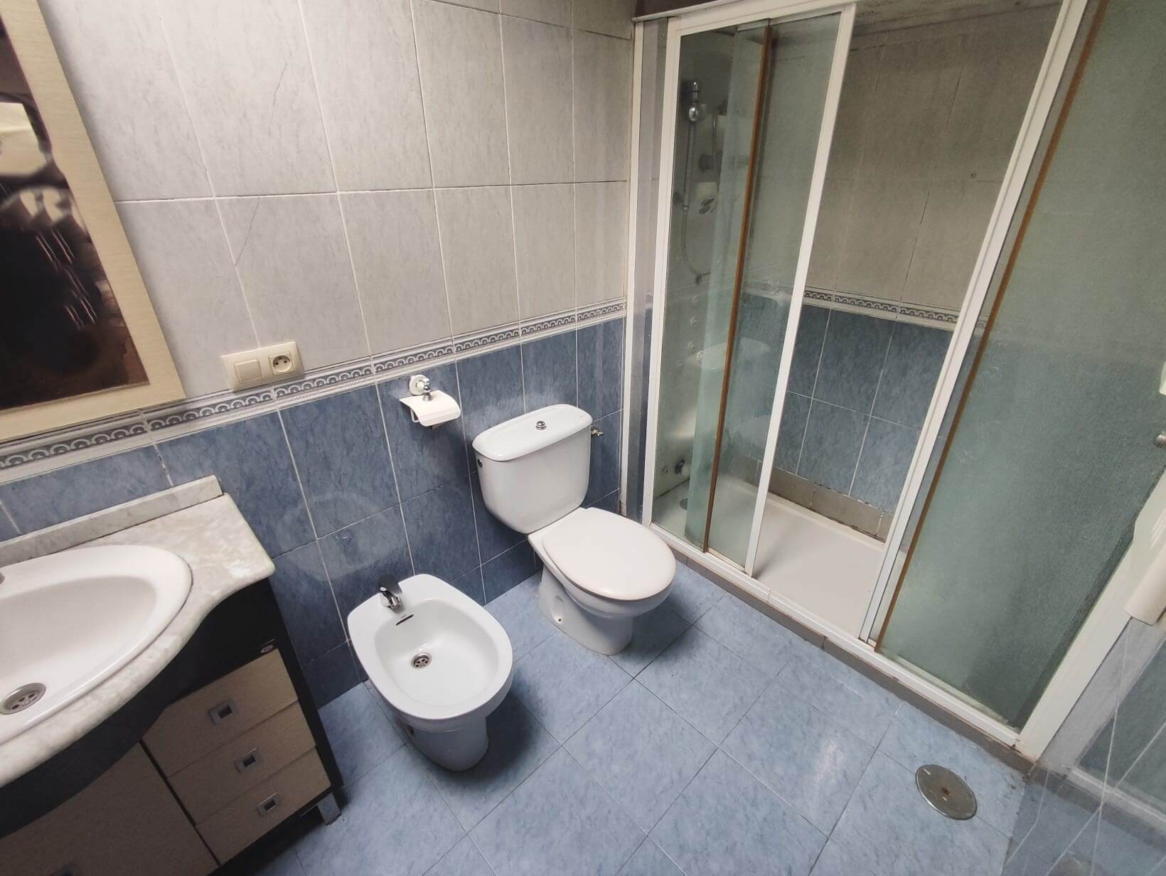 Amplio piso en salinas