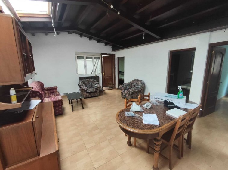 Amplio piso en salinas