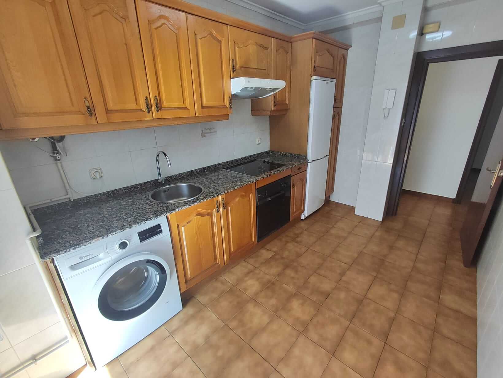 Piso luminoso y soleado en Raíces