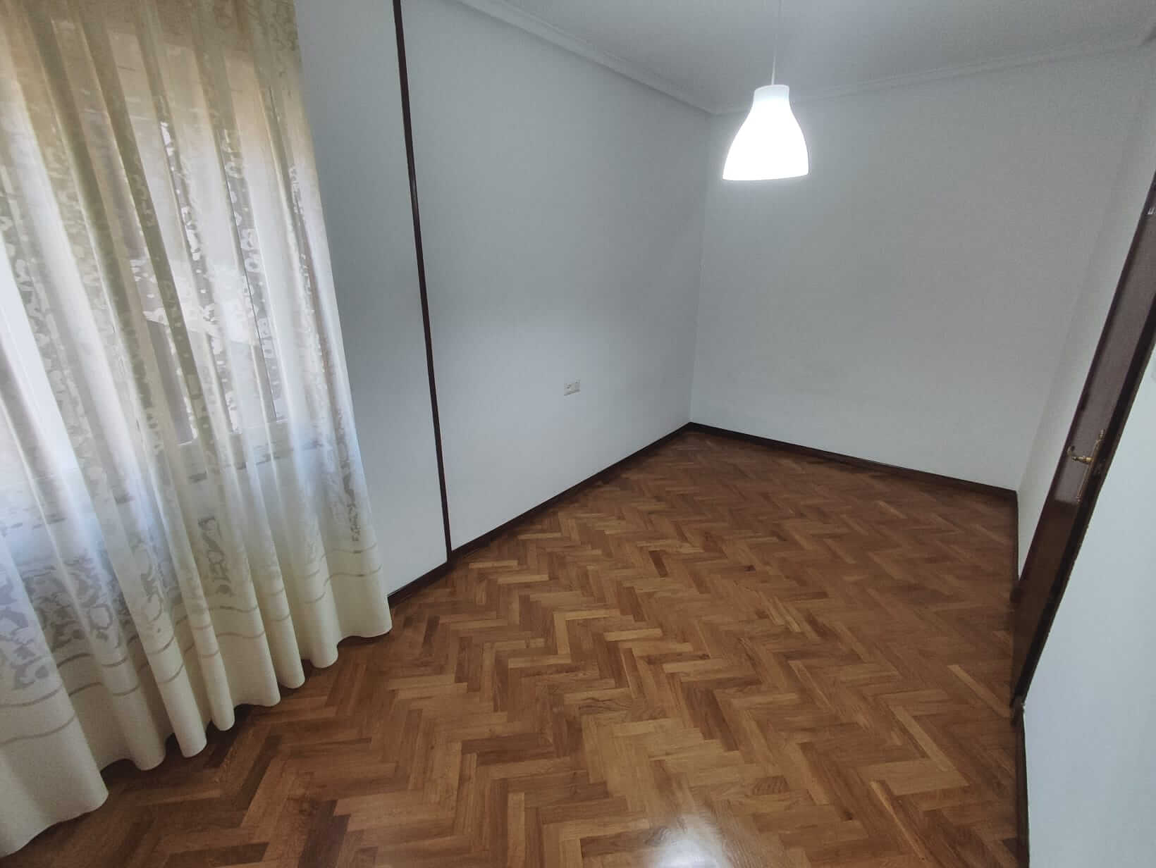 Piso luminoso y soleado en Raíces