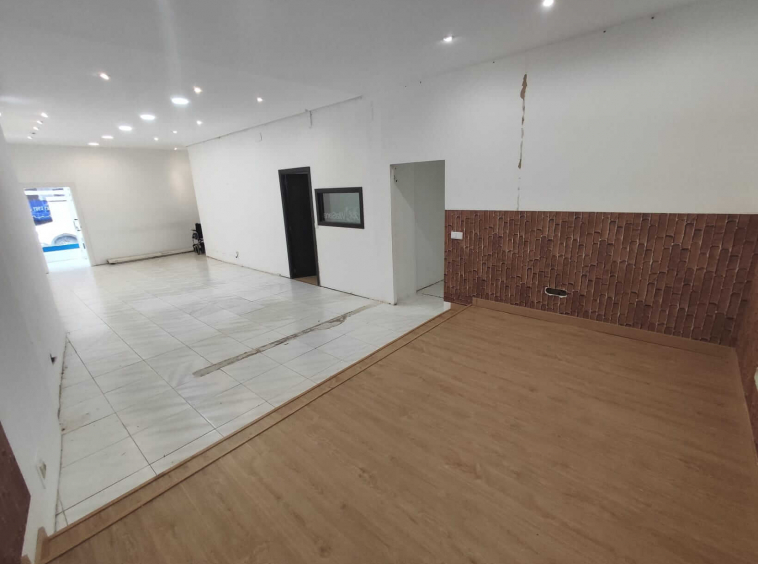Bajo comercial en Avilés